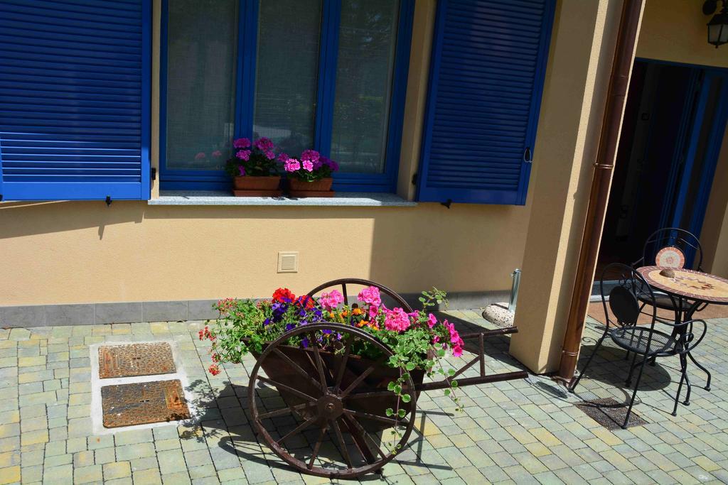 B&B La Casa Di Trizzi Como Exterior foto